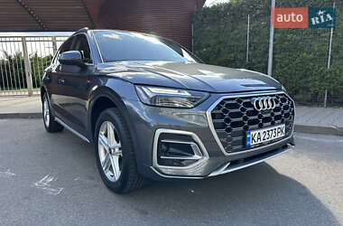 Позашляховик / Кросовер Audi Q5 2020 в Києві