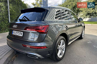 Внедорожник / Кроссовер Audi Q5 2020 в 