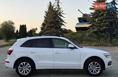 Позашляховик / Кросовер Audi Q5 2013 в 