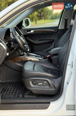 Позашляховик / Кросовер Audi Q5 2013 в 