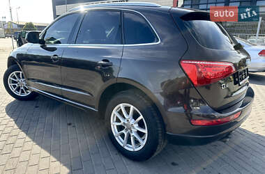 Внедорожник / Кроссовер Audi Q5 2011 в 