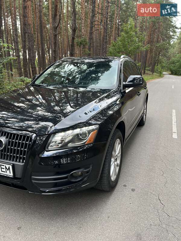 Внедорожник / Кроссовер Audi Q5 2012 в 