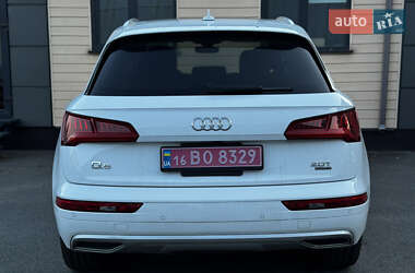 Внедорожник / Кроссовер Audi Q5 2018 в 
