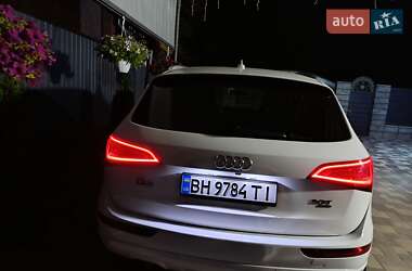 Внедорожник / Кроссовер Audi Q5 2012 в 