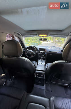 Внедорожник / Кроссовер Audi Q5 2015 в 