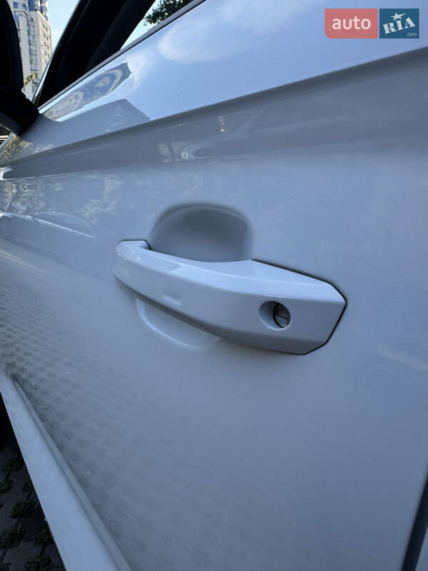 Внедорожник / Кроссовер Audi Q5 2021 в Киеве фото 28 Внедорожник / Кроссовер Audi Q5 2021 в Киеве