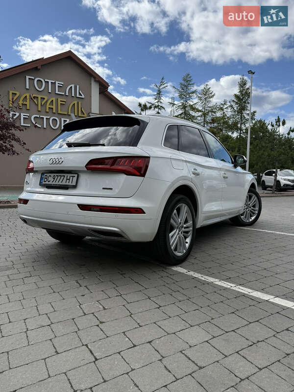 Позашляховик / Кросовер Audi Q5 2020 в Львові