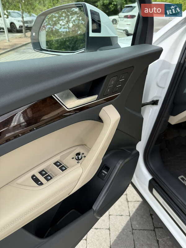 Позашляховик / Кросовер Audi Q5 2020 в Львові