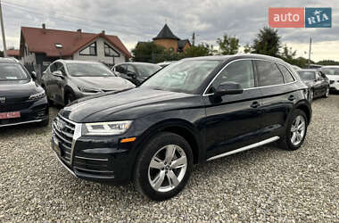 Внедорожник / Кроссовер Audi Q5 2018 в 