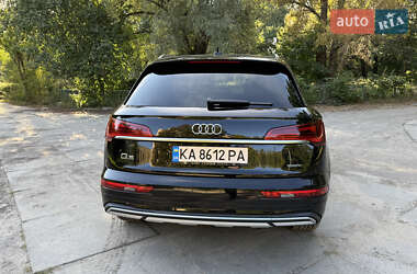 Внедорожник / Кроссовер Audi Q5 2022 в 