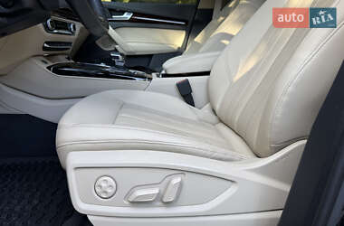 Внедорожник / Кроссовер Audi Q5 2022 в 