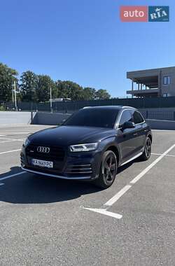 Внедорожник / Кроссовер Audi Q5 2018 в 