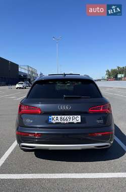 Внедорожник / Кроссовер Audi Q5 2018 в 