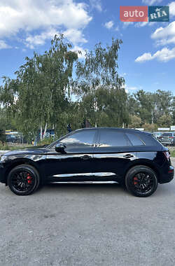 Внедорожник / Кроссовер Audi Q5 2018 в 