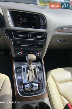 Позашляховик / Кросовер Audi Q5 2016 в 