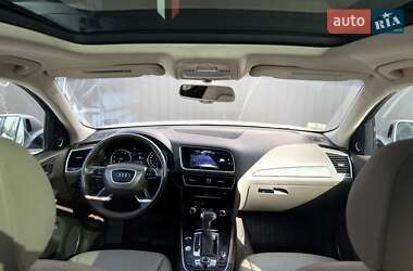 Внедорожник / Кроссовер Audi Q5 2015 в 