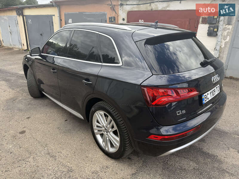 Внедорожник / Кроссовер Audi Q5 2017 в Львове фото 6 Внедорожник / Кроссовер Audi Q5 2017 в Львове