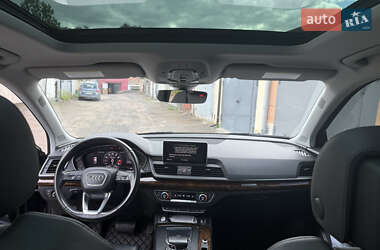 Внедорожник / Кроссовер Audi Q5 2017 в 
