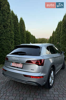 Внедорожник / Кроссовер Audi Q5 2020 в 