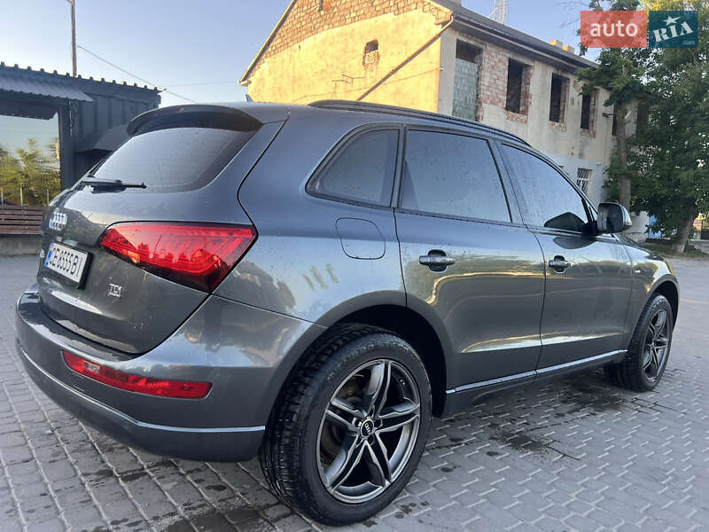 Внедорожник / Кроссовер Audi Q5 2012 в Сокирянах