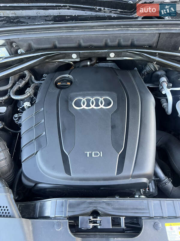 Внедорожник / Кроссовер Audi Q5 2012 в Сокирянах