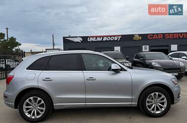 Позашляховик / Кросовер Audi Q5 2015 в 