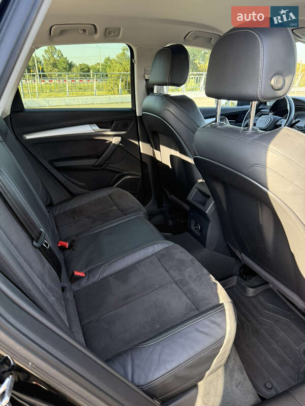 Позашляховик / Кросовер Audi Q5 2017 в Києві
