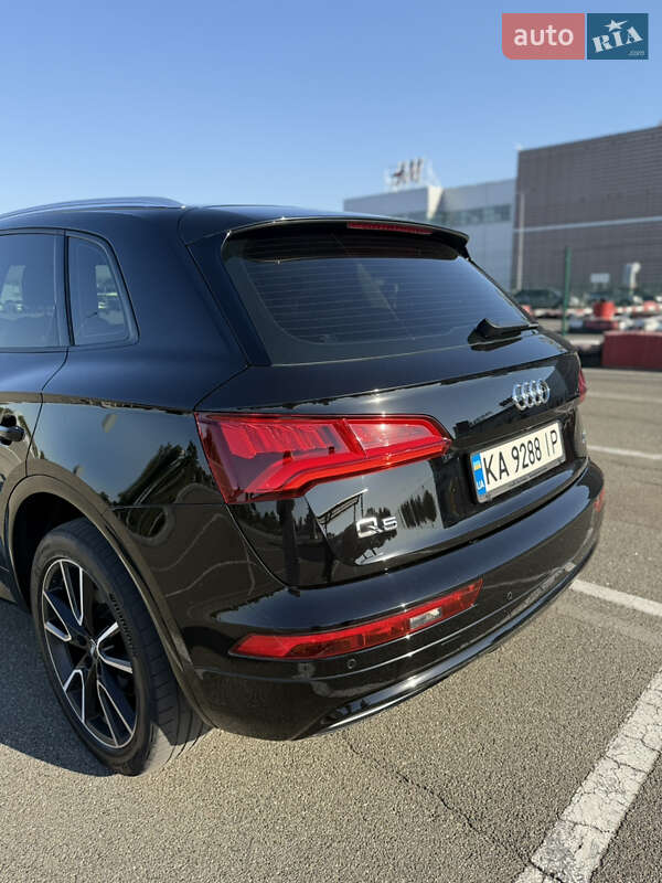 Позашляховик / Кросовер Audi Q5 2017 в Києві