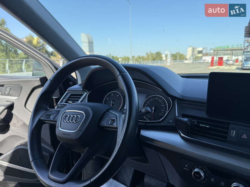 Позашляховик / Кросовер Audi Q5 2017 в Києві