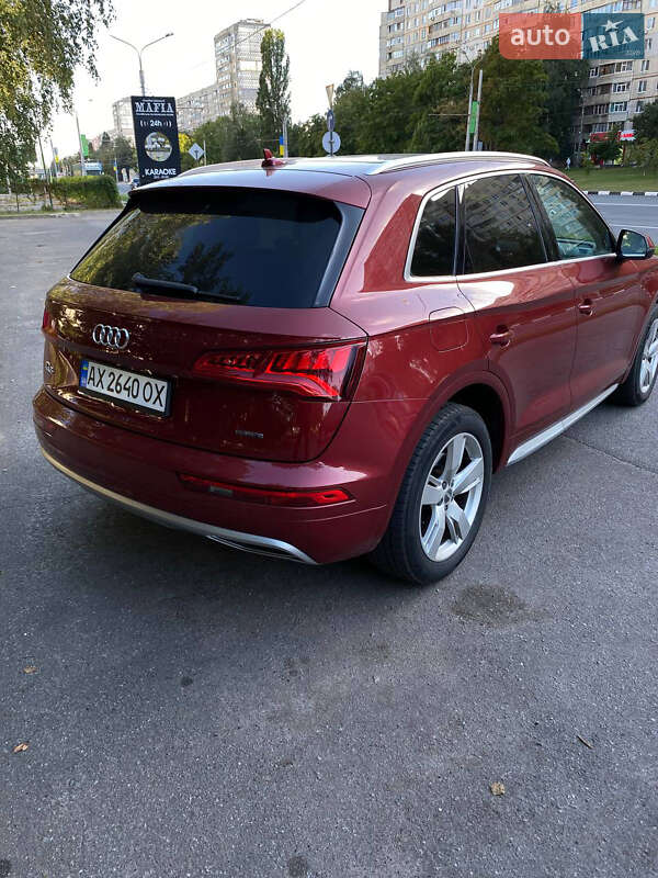 Позашляховик / Кросовер Audi Q5 2019 в Харкові
