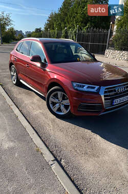 Внедорожник / Кроссовер Audi Q5 2019 в 