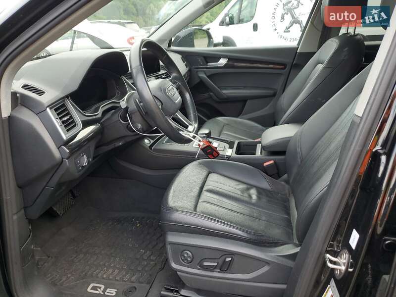 Внедорожник / Кроссовер Audi Q5 2019 в Киеве