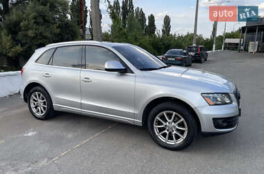 Позашляховик / Кросовер Audi Q5 2010 в 