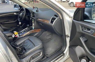 Позашляховик / Кросовер Audi Q5 2010 в 