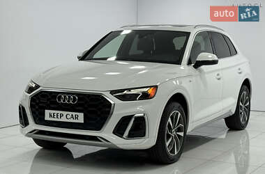 Позашляховик / Кросовер Audi Q5 2022 в 
