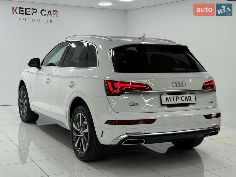 Внедорожник / Кроссовер Audi Q5 2022 в Одессе