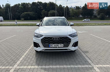 Внедорожник / Кроссовер Audi Q5 2023 в 