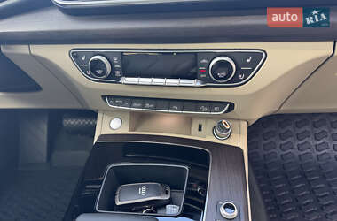 Внедорожник / Кроссовер Audi Q5 2023 в 