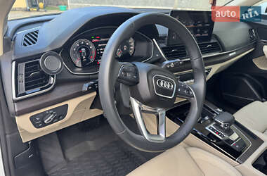 Внедорожник / Кроссовер Audi Q5 2023 в 
