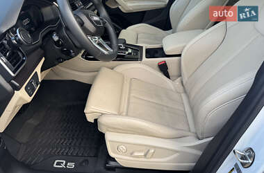 Внедорожник / Кроссовер Audi Q5 2023 в 