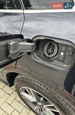 Позашляховик / Кросовер Audi Q5 2019 в 