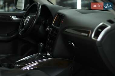 Внедорожник / Кроссовер Audi Q5 2012 в 