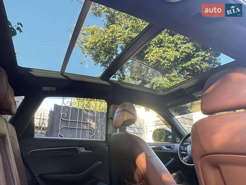 Позашляховик / Кросовер Audi Q5 2012 в Черкасах