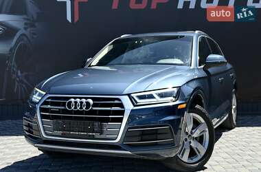 Позашляховик / Кросовер Audi Q5 2018 в 