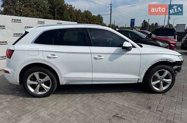 Внедорожник / Кроссовер Audi Q5 2018 в 