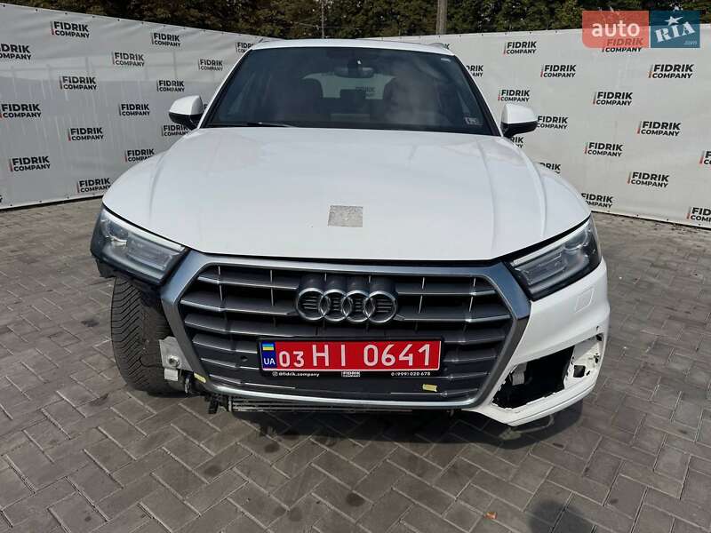 Внедорожник / Кроссовер Audi Q5 2018 в Луцке