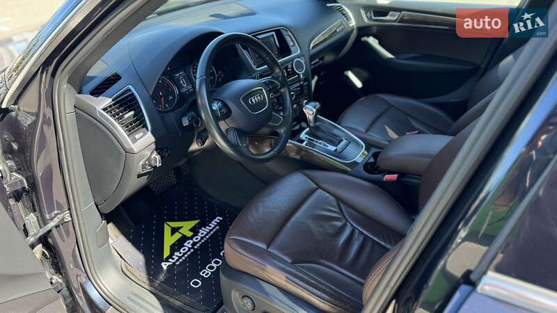 Позашляховик / Кросовер Audi Q5 2016 в Києві