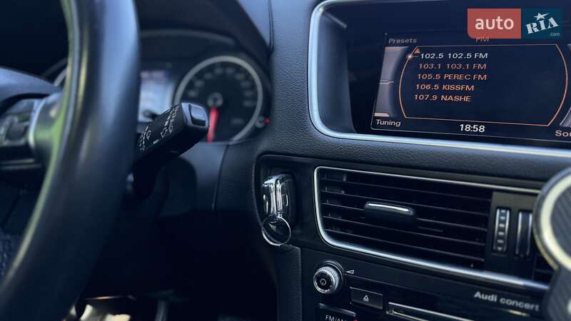 Позашляховик / Кросовер Audi Q5 2016 в Києві