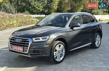 Внедорожник / Кроссовер Audi Q5 2017 в 