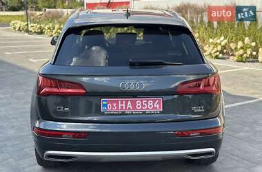 Внедорожник / Кроссовер Audi Q5 2017 в 